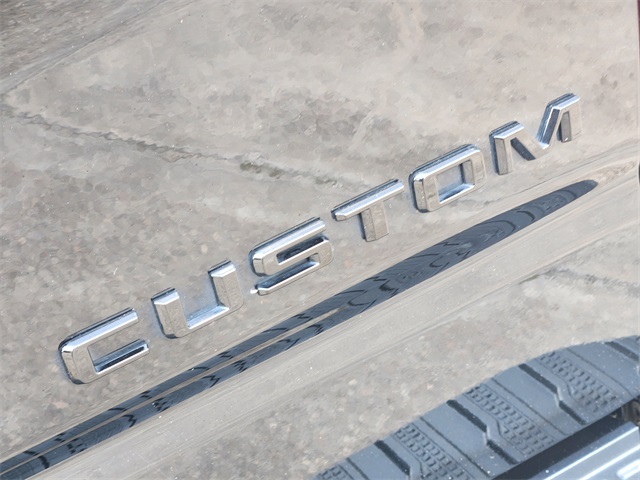 2023 Chevrolet Silverado 1500 Custom - 11