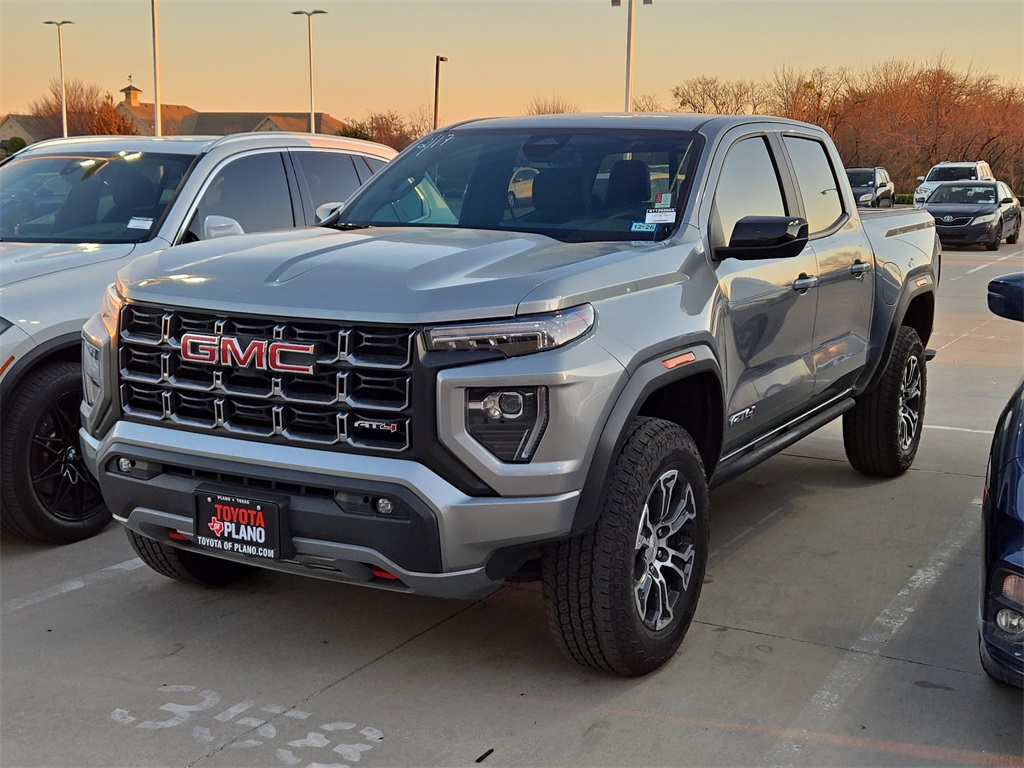 2025 GMC Canyon AT4 Crew Cab 4WD