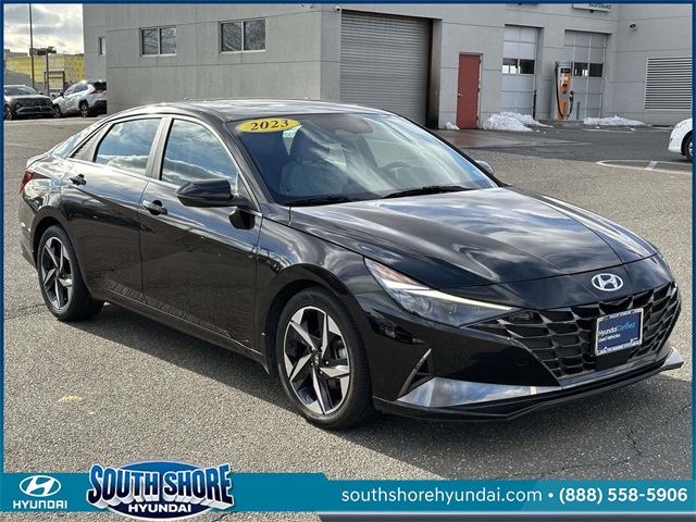 2023 Hyundai Elantra Limited FWD