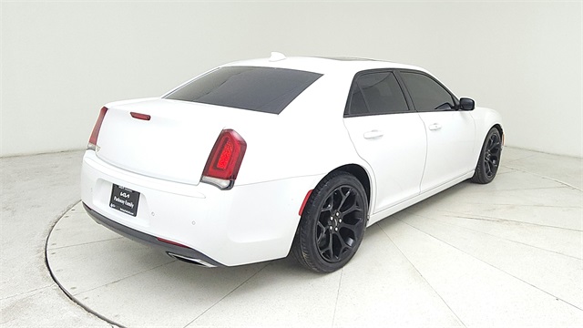 2015 Chrysler 300 S - 4