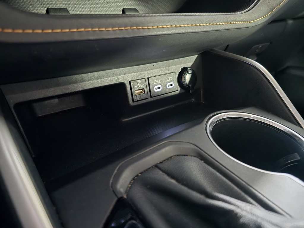 Thumbnail: 2023 Toyota Highlander - 24