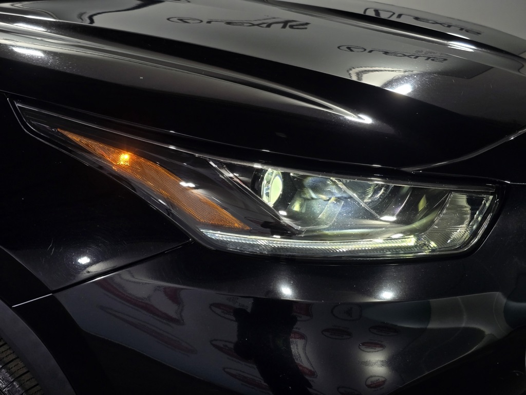 Thumbnail: 2023 Toyota Highlander - 5