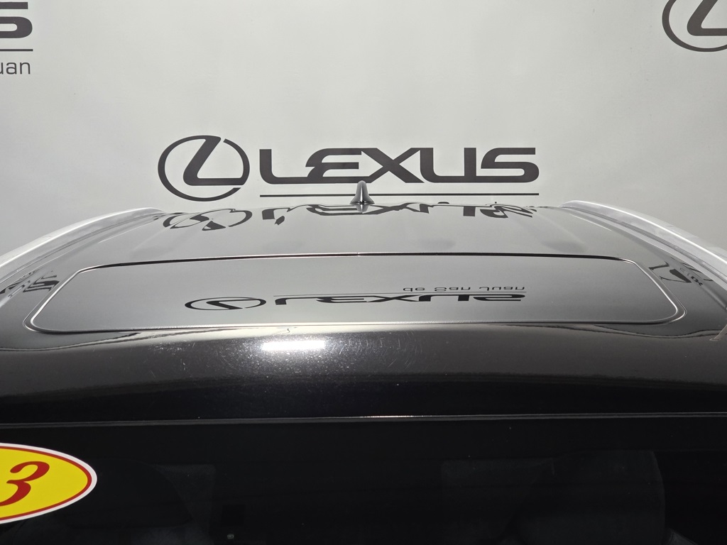 Thumbnail: 2023 Toyota Highlander - 7