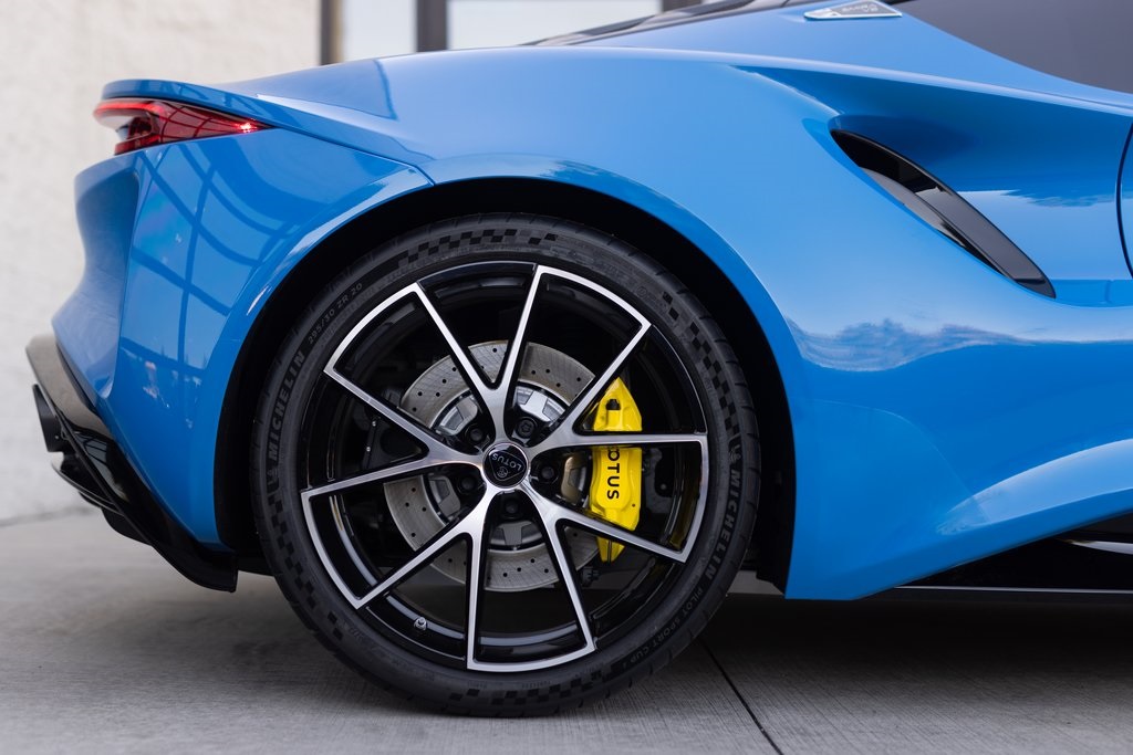 2025 Lotus Emira Base photo 3