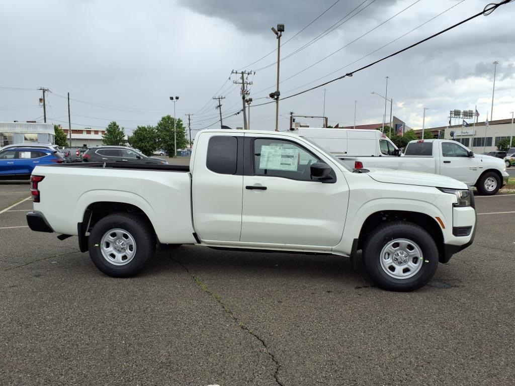 2025 Nissan Frontier King Cab S photo 2