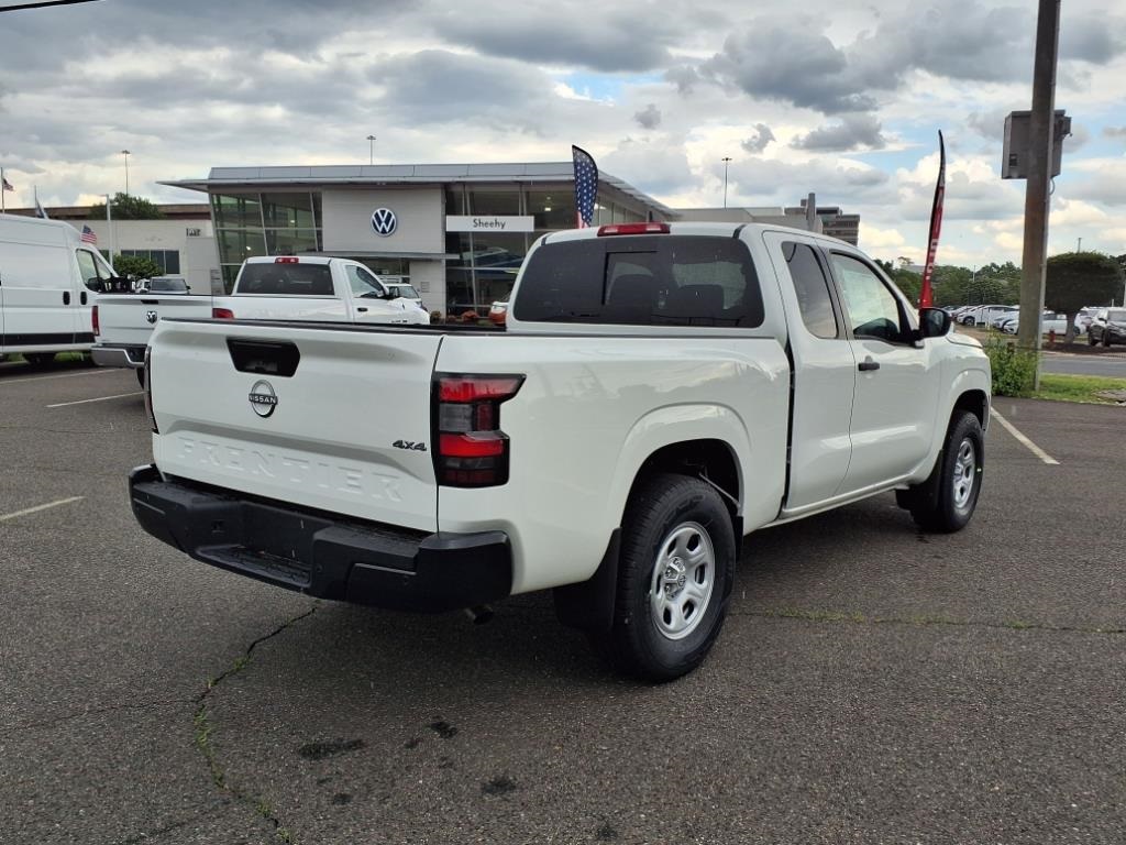2025 Nissan Frontier King Cab S photo 3