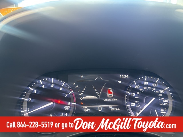 2021 Toyota Highlander XLE White at Tom Peacock Cadillac