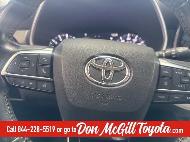 2021 Toyota Highlander XLE White at Tom Peacock Cadillac