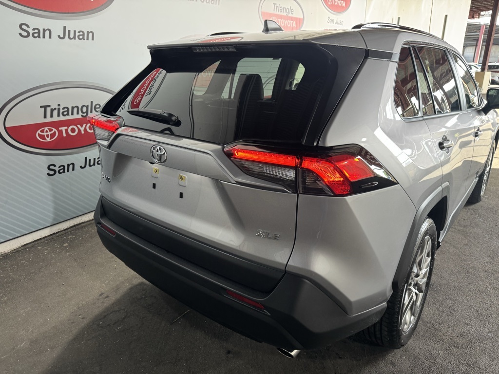 Thumbnail: 2025 Toyota RAV4 - 21