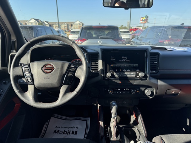 2022 Nissan Frontier PRO-X photo 2