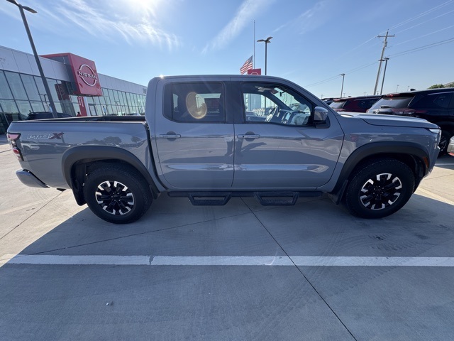 2022 Nissan Frontier PRO-X photo 5