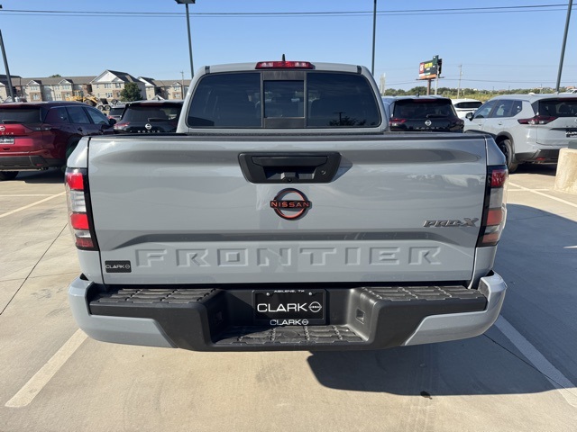 2022 Nissan Frontier PRO-X photo 7