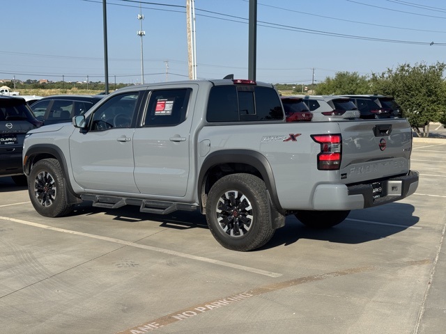 2022 Nissan Frontier PRO-X photo 8