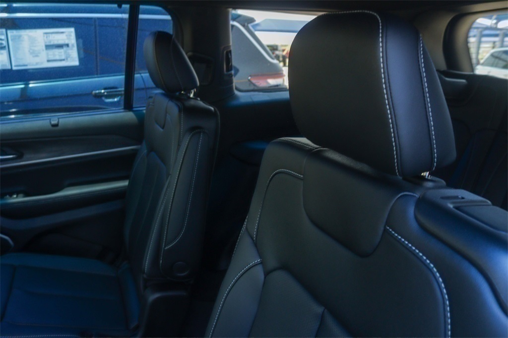 New Car 2025 Jeep Grand Cherokee L  Limited For Sale Under $50,000 In San Marcos, Texas