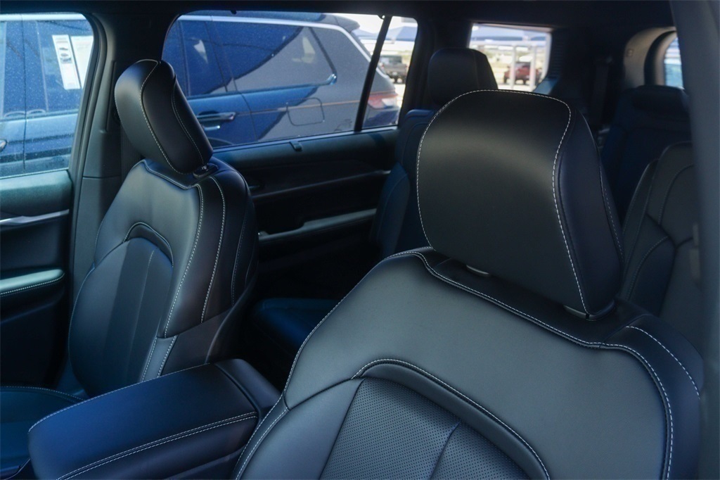 New Car 2025 Jeep Grand Cherokee L  Limited For Sale Under $50,000 In San Marcos, Texas