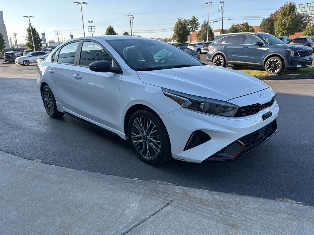 2023 Kia Forte GT-Line photo 4