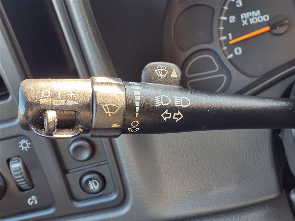 2004 GMC Sierra 1500 SLE Silver at Mac Haik CDJR North Houston