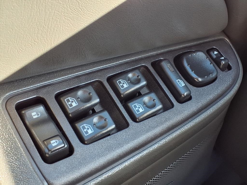 2004 GMC Sierra 1500 SLE Silver at Mac Haik CDJR North Houston