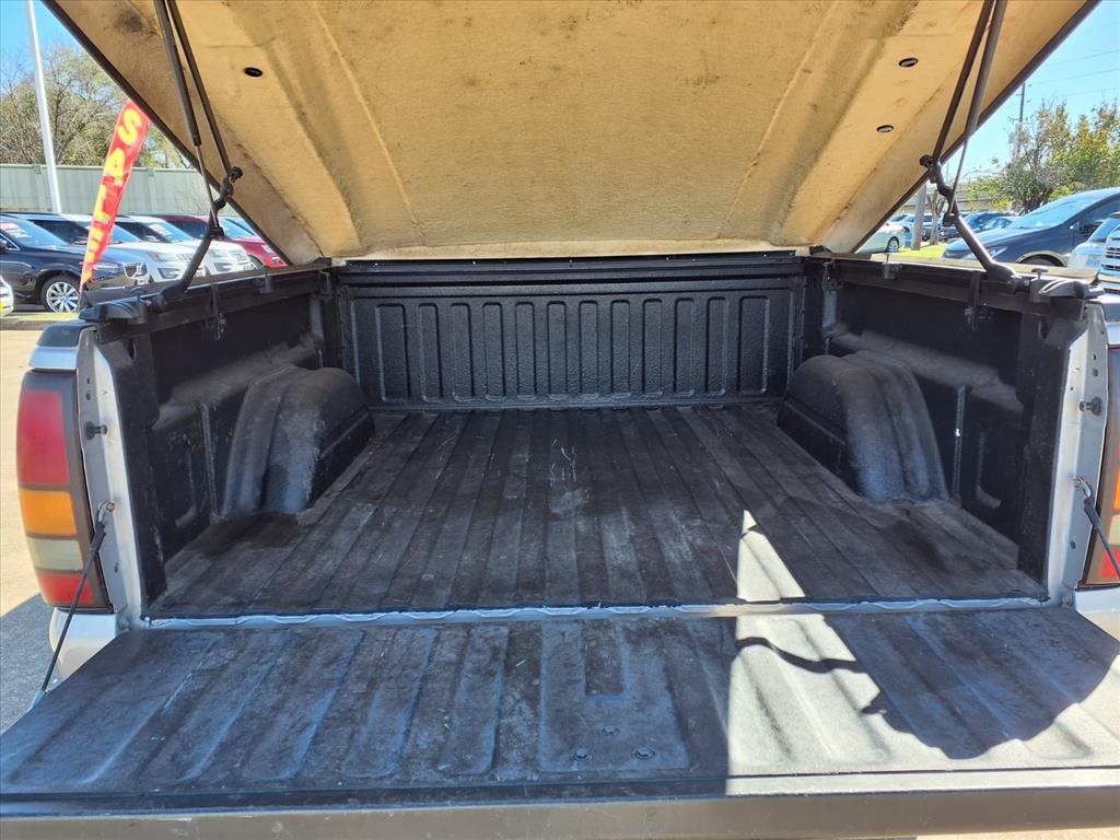 2004 GMC Sierra 1500 SLE Silver at Mac Haik CDJR North Houston