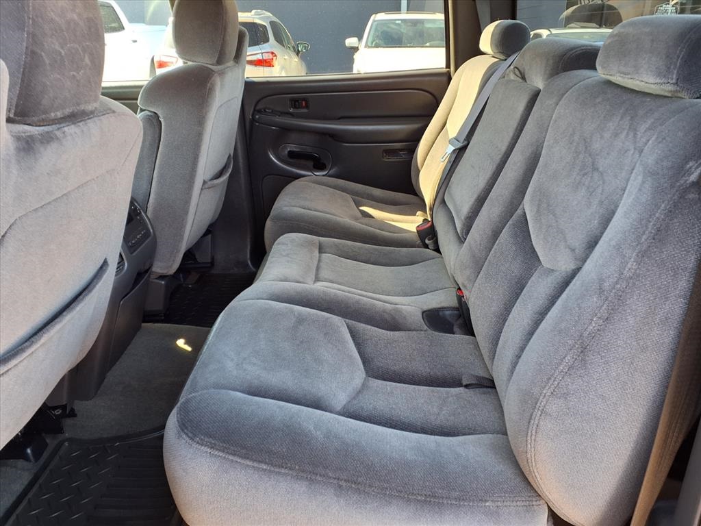 2004 GMC Sierra 1500 SLE Silver at Mac Haik CDJR North Houston