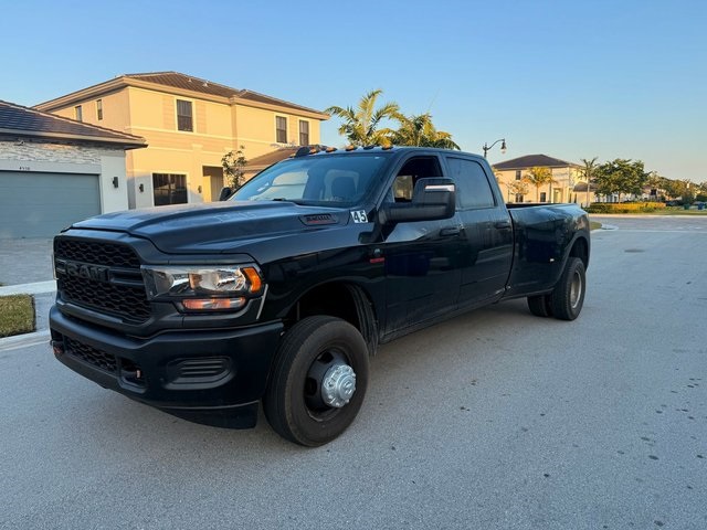 2024 RAM 3500 Tradesman Crew Cab LB DRW 4WD