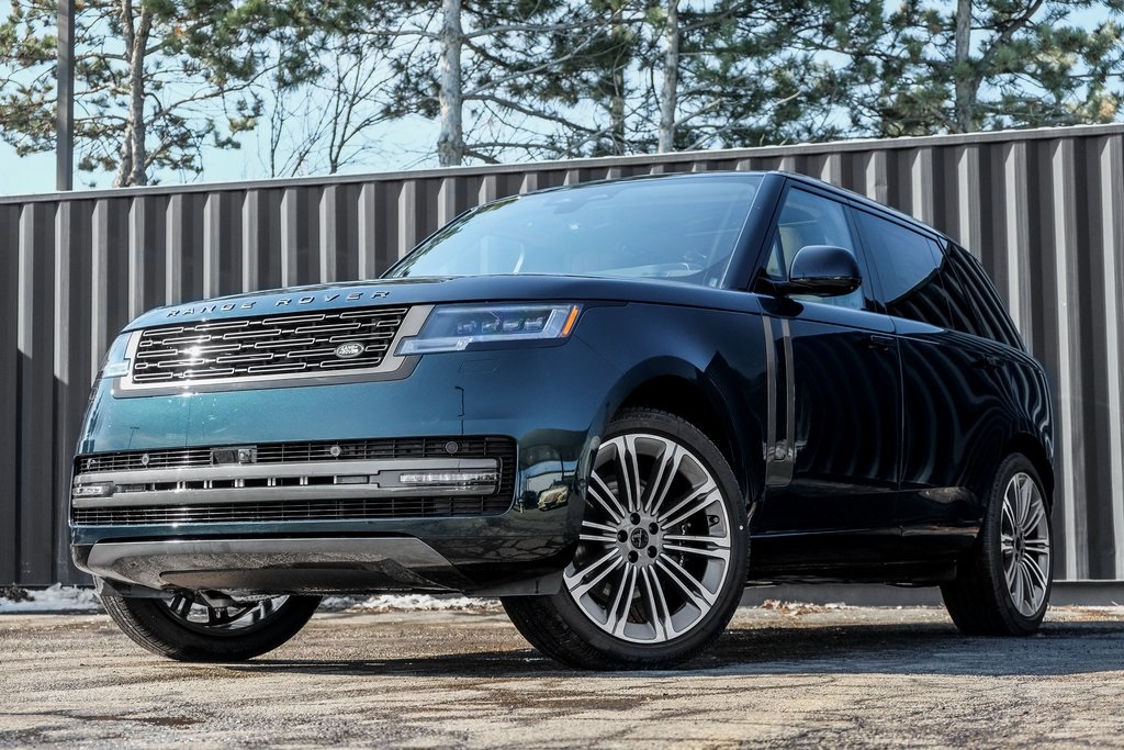 2026 Land Rover Range Rover P530 SE LWB AWD