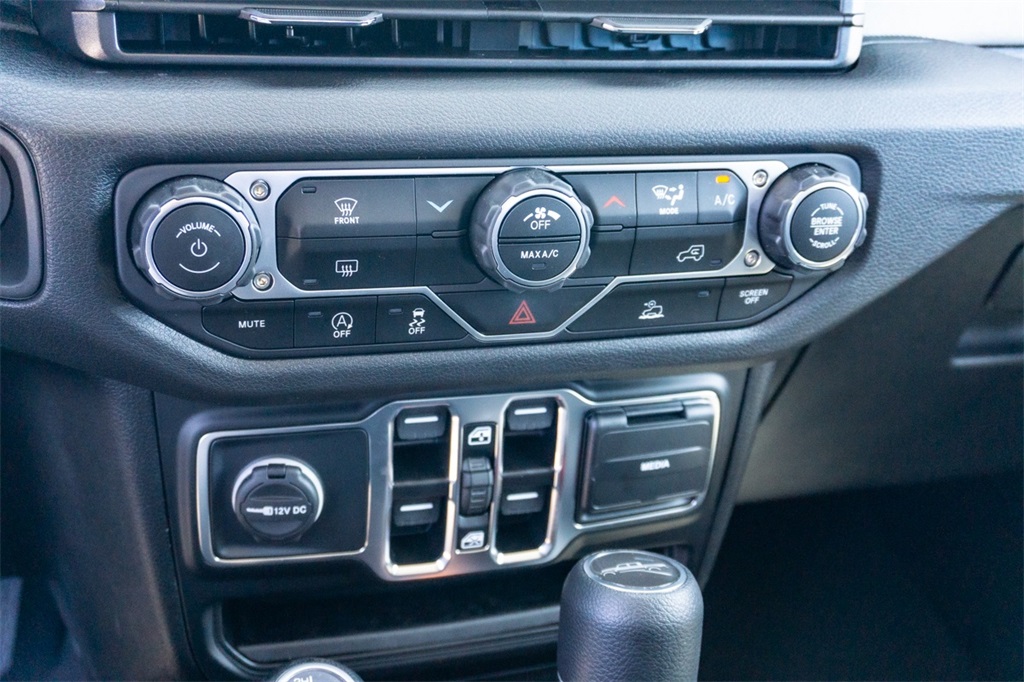 New Car 2025 Jeep Gladiator  Sport For Sale Under $40,000 In San Marcos, Texas