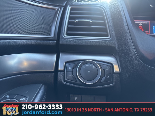 Used Car 2018 Ford Explorer  Xlt For Sale Under $20,000 In San Antonio, Texas