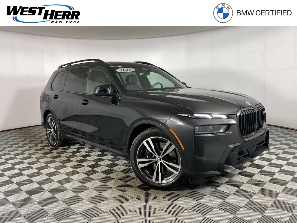 2025 BMW X7 M60i AWD