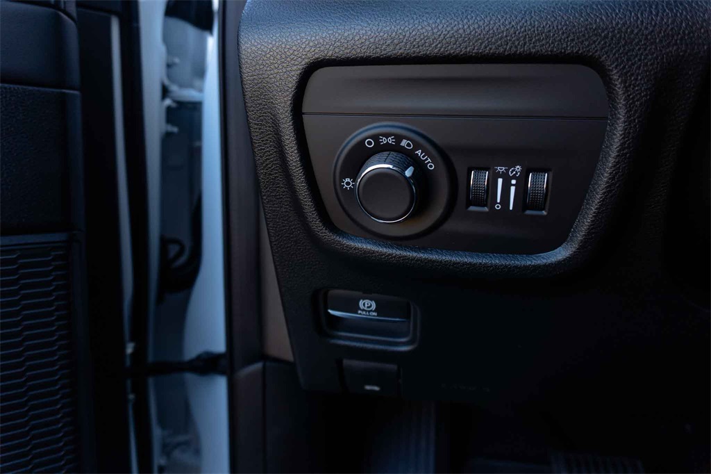 New Car 2025 Jeep Grand Cherokee L  Laredo For Sale Under $35,000 In San Marcos, Texas