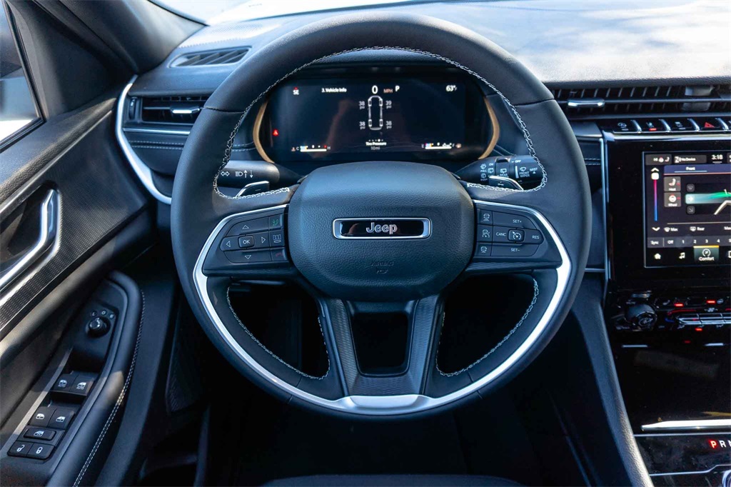 New Car 2025 Jeep Grand Cherokee L  Laredo For Sale Under $35,000 In San Marcos, Texas