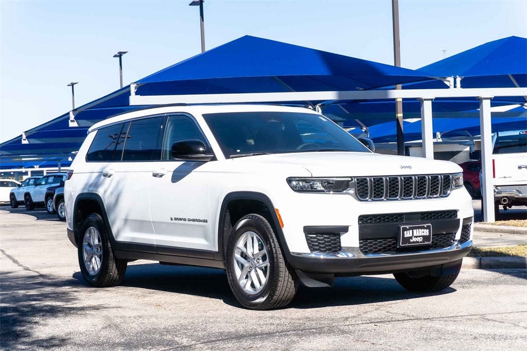 New Car 2025 Jeep Grand Cherokee L  Laredo For Sale Under $35,000 In San Marcos, Texas