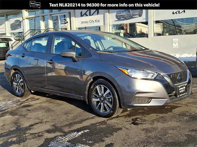 2022 Nissan Versa SV FWD