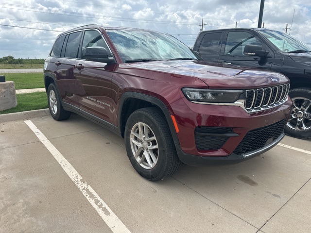 2022 Jeep Grand Cherokee Laredo