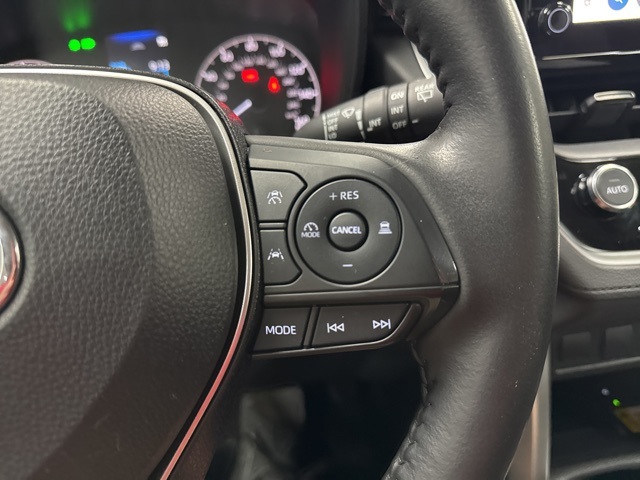 2023 Toyota Corolla Cross LE photo 16