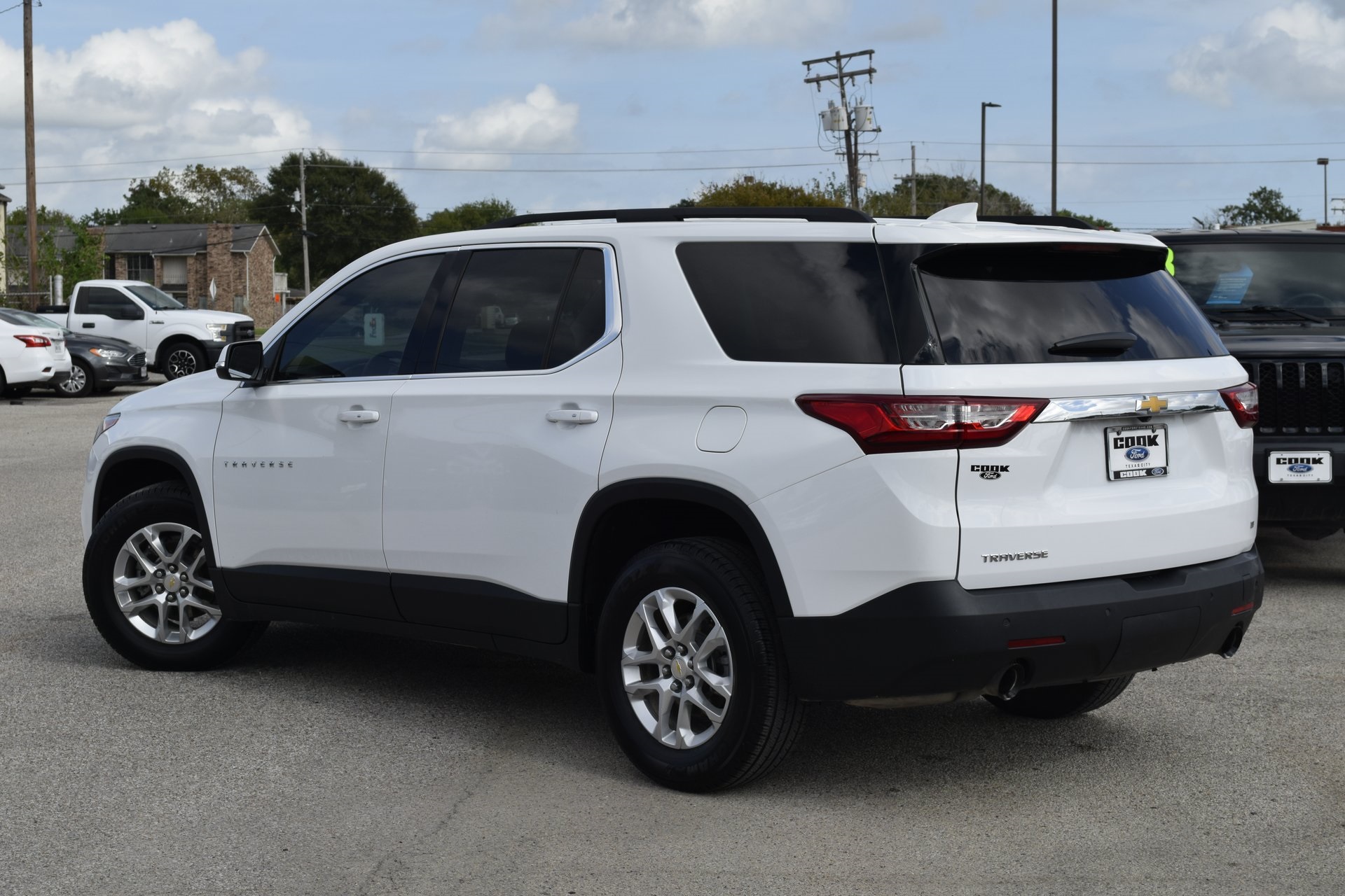2021 Chevrolet Traverse LT - 7