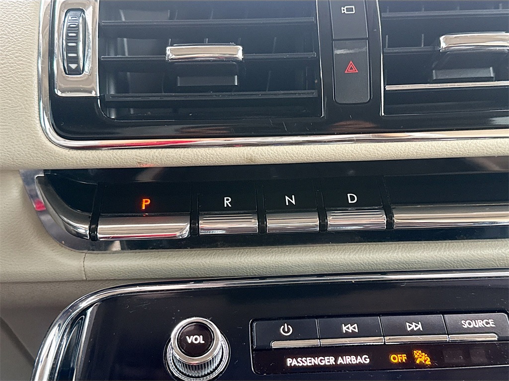 2018 Lincoln Navigator L L Select White at Bayway Cadillac Southwest