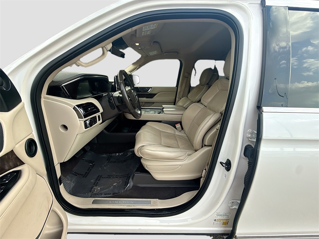 2018 Lincoln Navigator L L Select White at Bayway Cadillac Southwest
