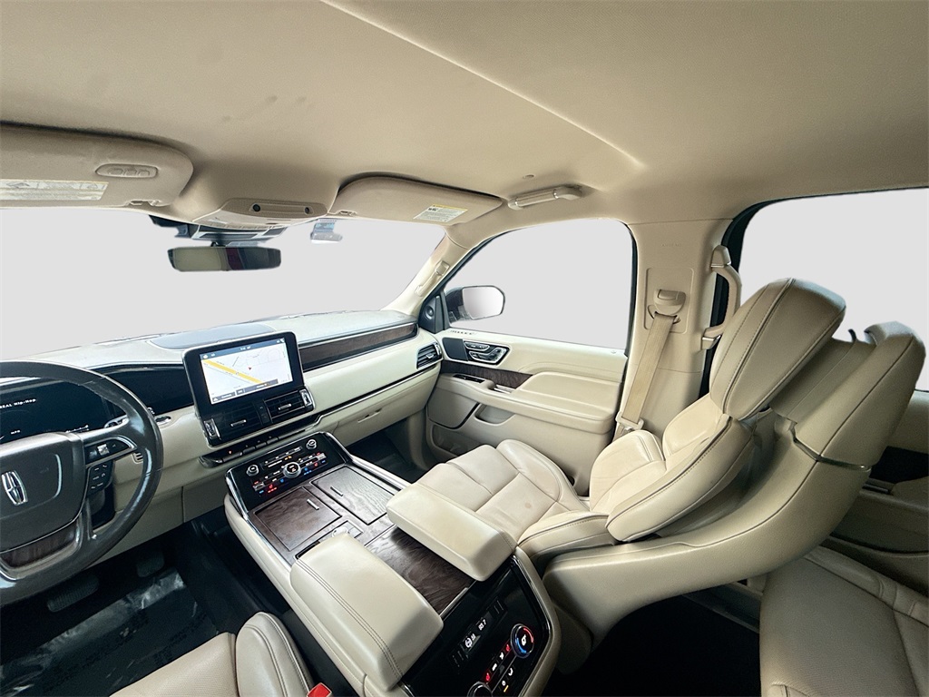 2018 Lincoln Navigator L L Select White at Bayway Cadillac Southwest