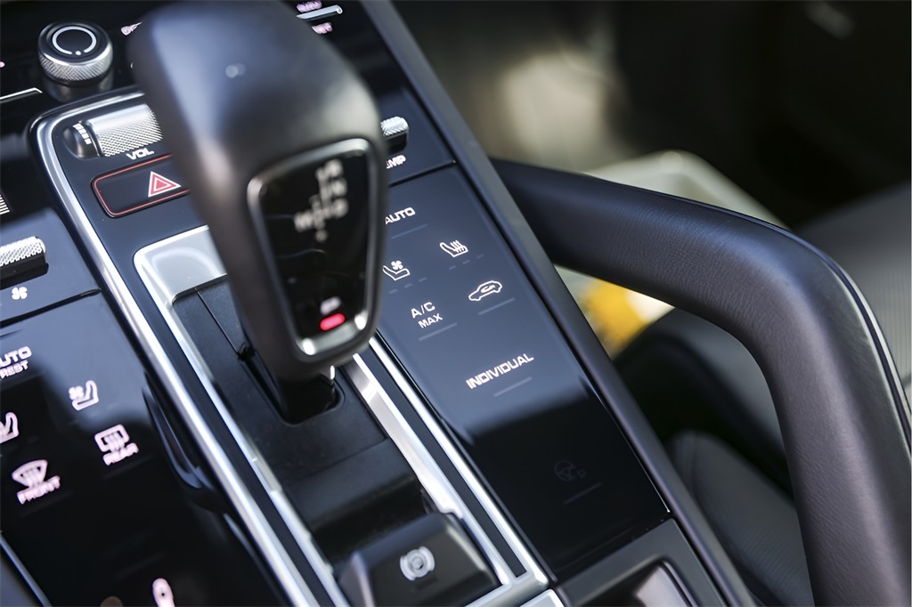 Used Car 2022 Porsche Cayenne E-hybrid  Platinum Edition For Sale Under $70,000 In Austin, Texas