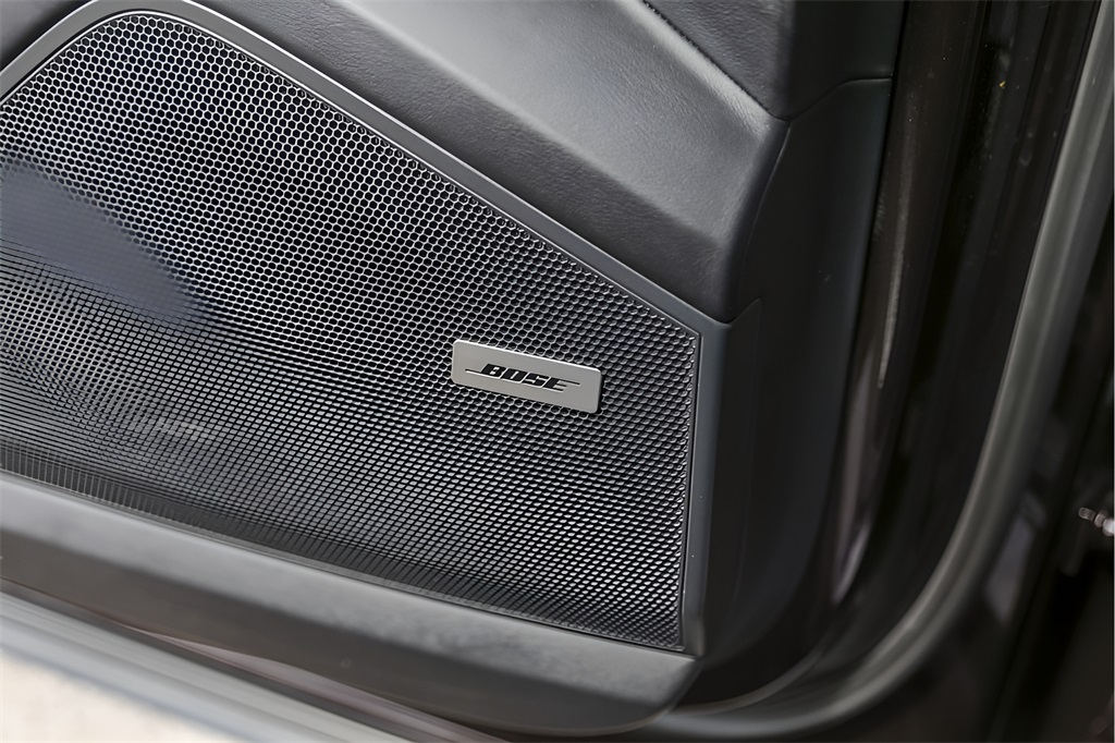 Used Car 2022 Porsche Cayenne E-hybrid  Platinum Edition For Sale Under $70,000 In Austin, Texas