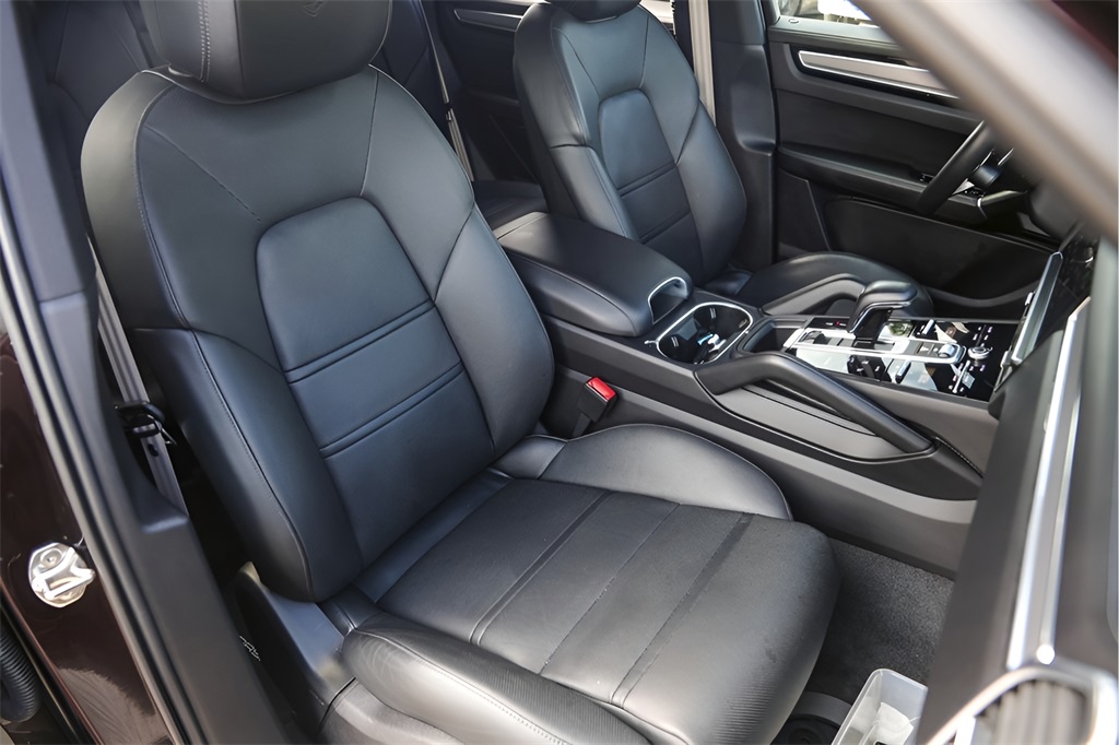 Used Car 2022 Porsche Cayenne E-hybrid  Platinum Edition For Sale Under $70,000 In Austin, Texas