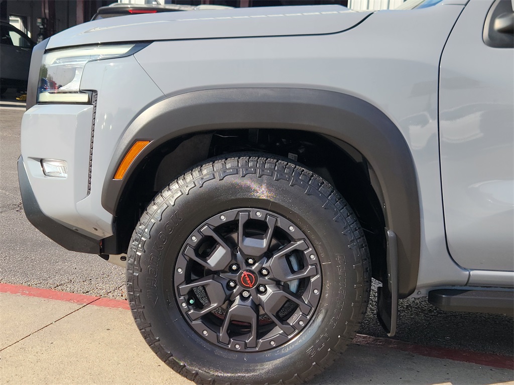 2022 Nissan Frontier PRO-4X - 7