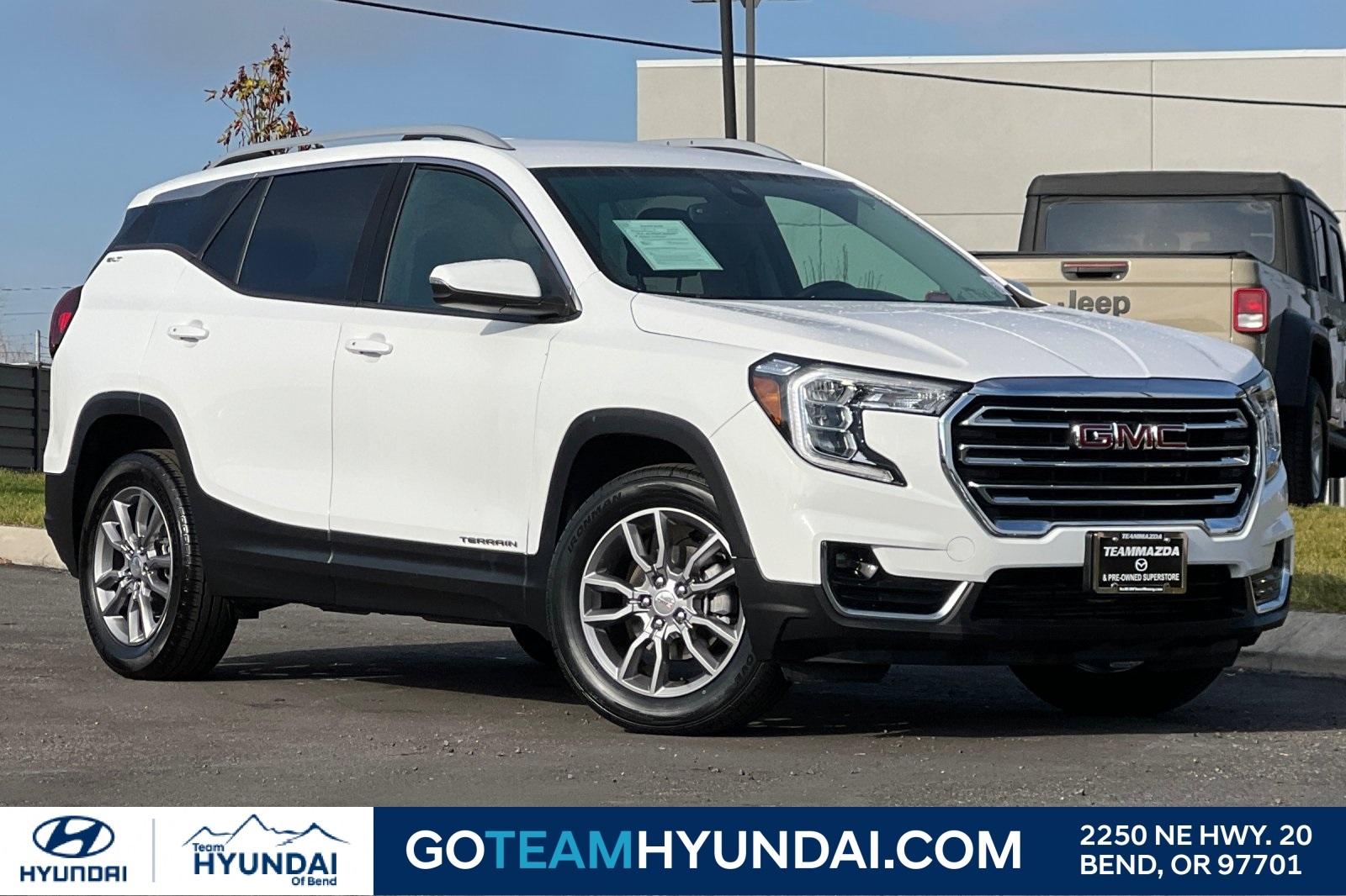 2024 GMC Terrain SLT AWD