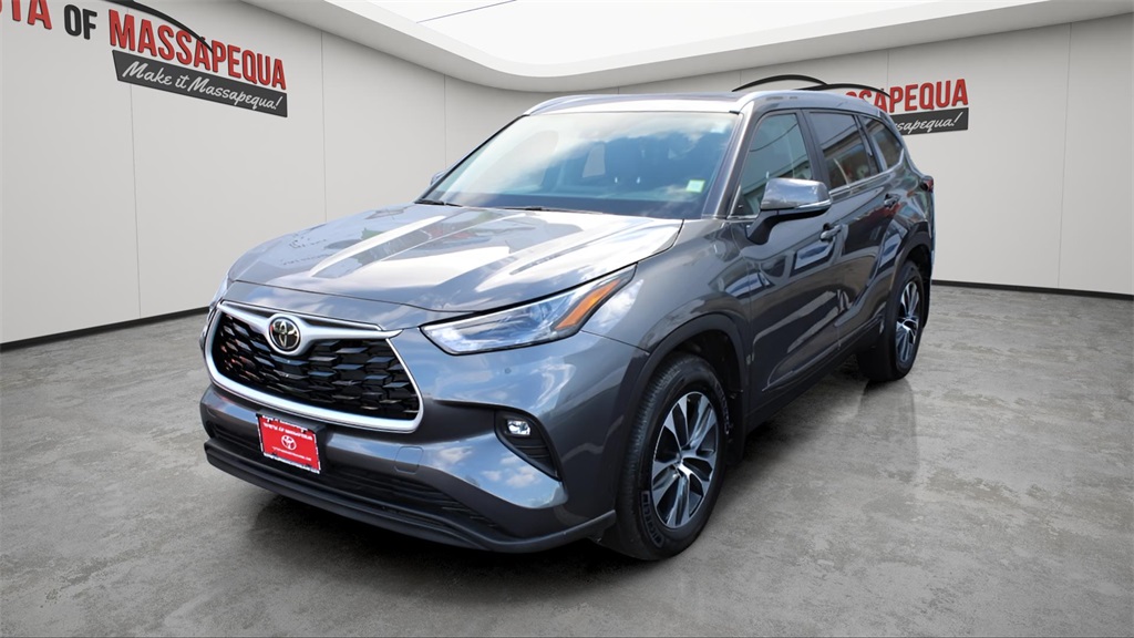2025 Toyota Highlander XLE AWD