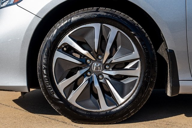 2022 Honda Accord Hybrid EX-L Silver at Durrett Motor Company