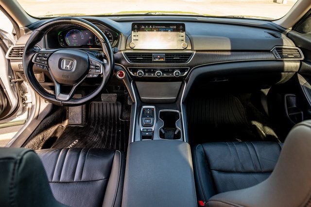 2022 Honda Accord Hybrid EX-L Silver at Durrett Motor Company