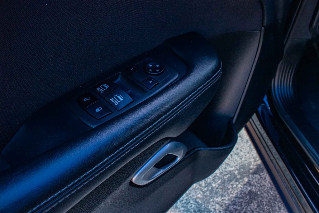 Used Car 2022 Dodge Challenger  Sxt For Sale Under $25,000 In San Marcos, Texas