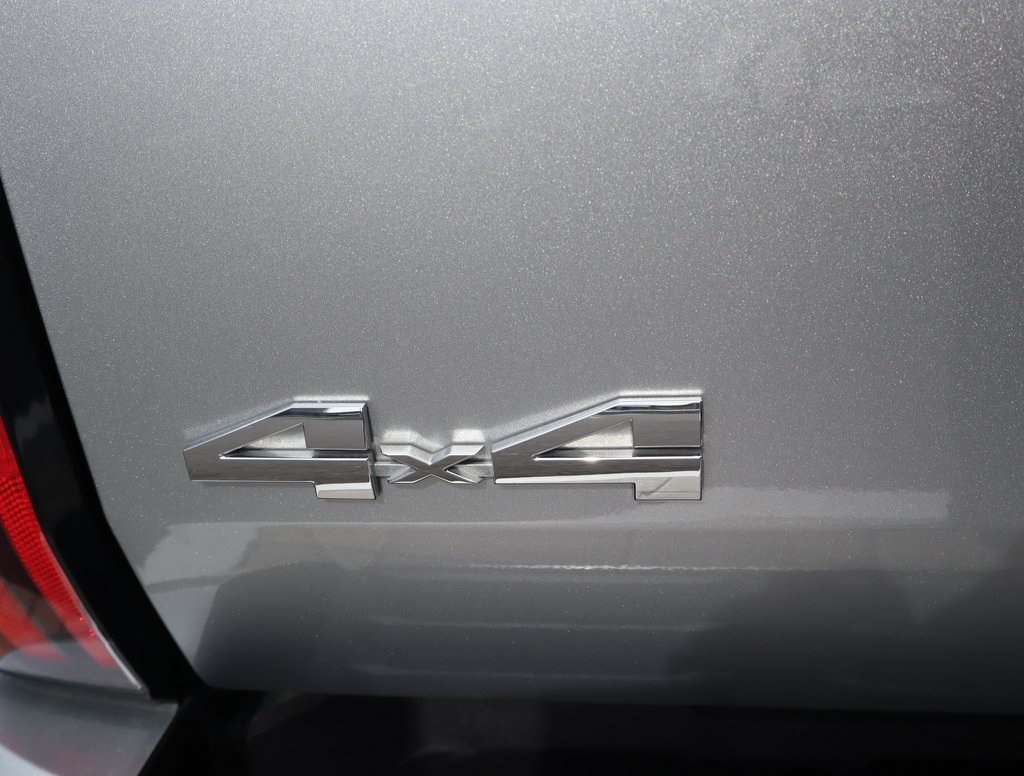 Thumbnail: 2023 Toyota Tundra - 18