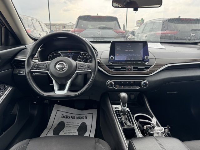 2024 Nissan Altima 2.5 SV photo 2